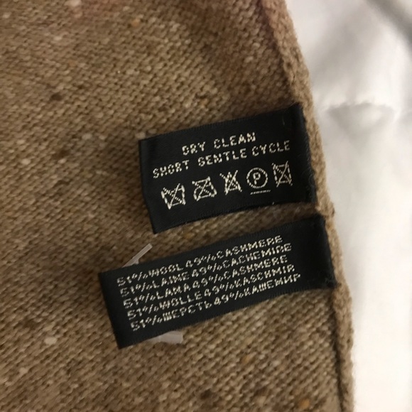 Sweater - Picture 3 of 5